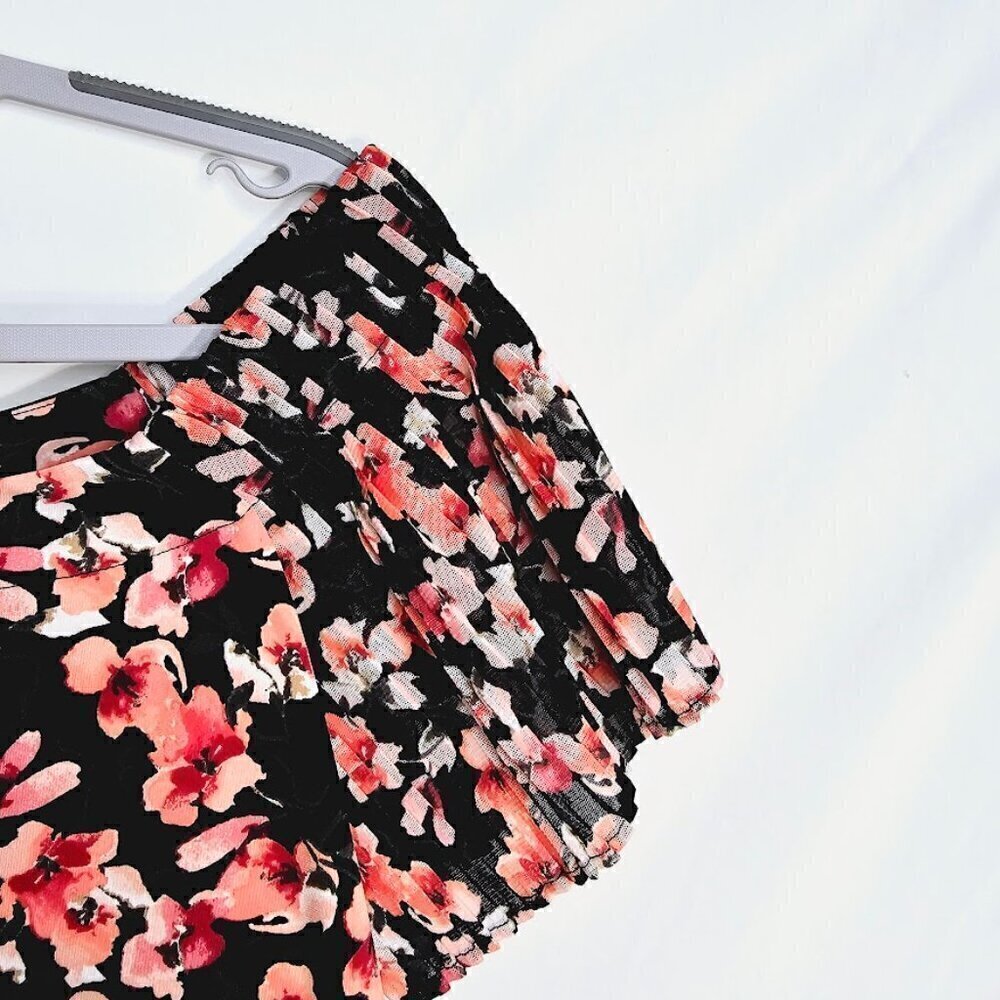 WHITE HOUSE BLACK MARKET Off Shoulder Top size XS BLACK PINK Floral Cute Summer - Picture 3 of 5